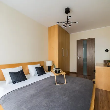 Old Town - 57m2, Balcony - By Rentujemy Познань