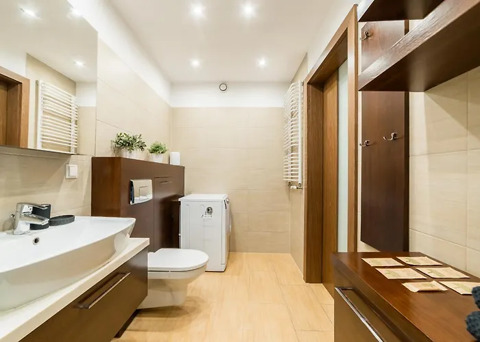 Old Town - 57m2, Balcony - By Rentujemy Апартаменты