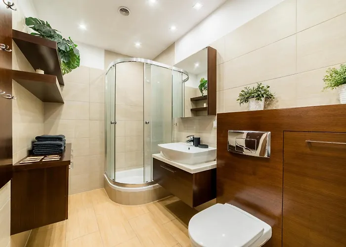 Old Town - 57m2, Balcony - By Rentujemy